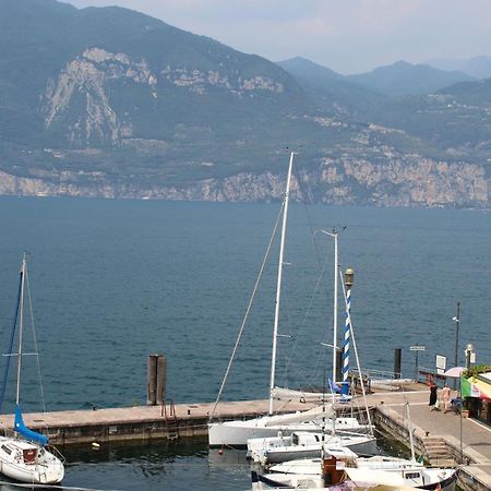 Hotel Danieli La Castellana lago di Garda Brenzone sul Garda Esterno foto