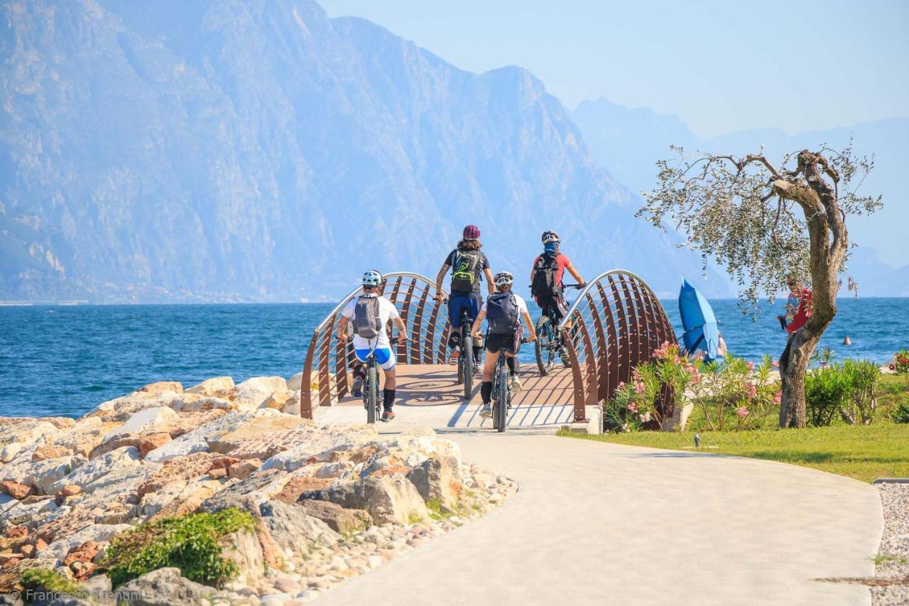 Hotel Danieli La Castellana lago di Garda Brenzone sul Garda Esterno foto