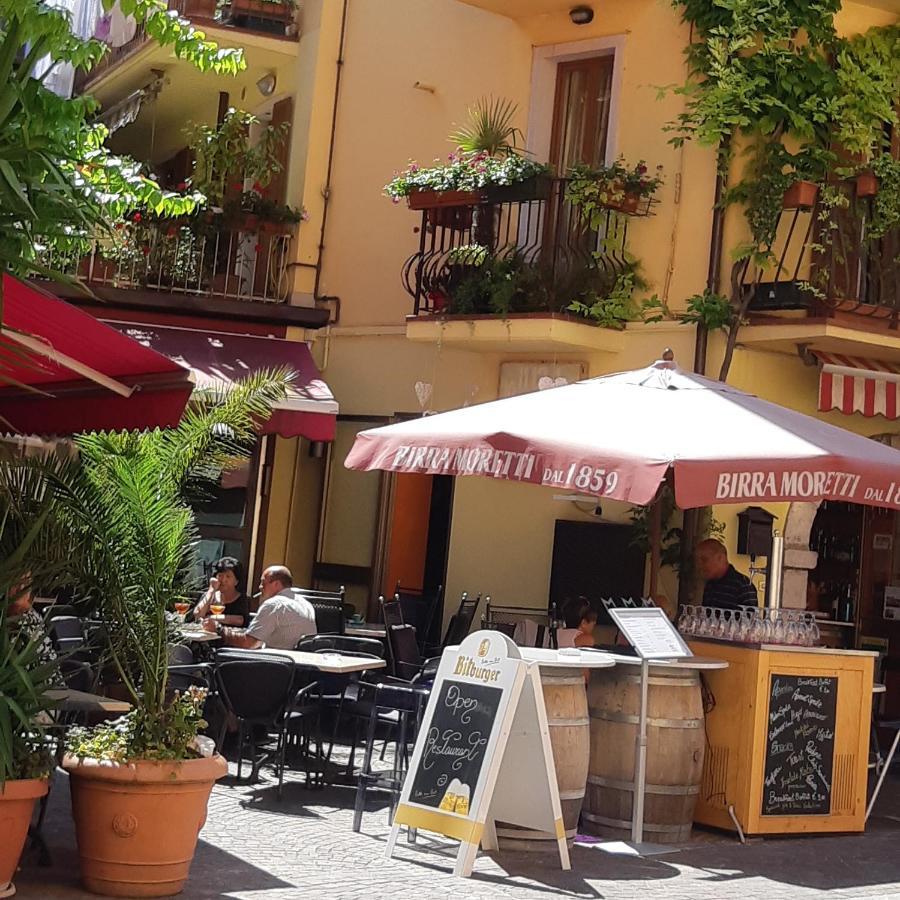 Hotel Danieli La Castellana lago di Garda Brenzone sul Garda Esterno foto