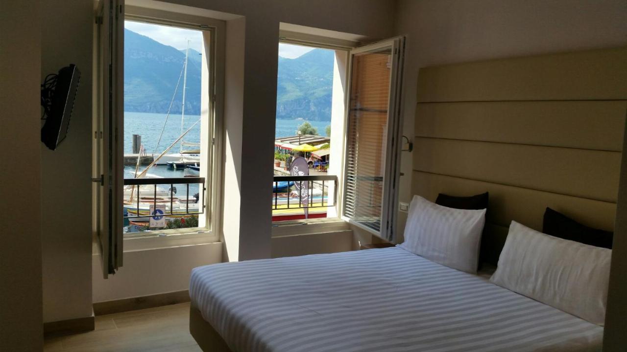 Hotel Danieli La Castellana lago di Garda Brenzone sul Garda Esterno foto