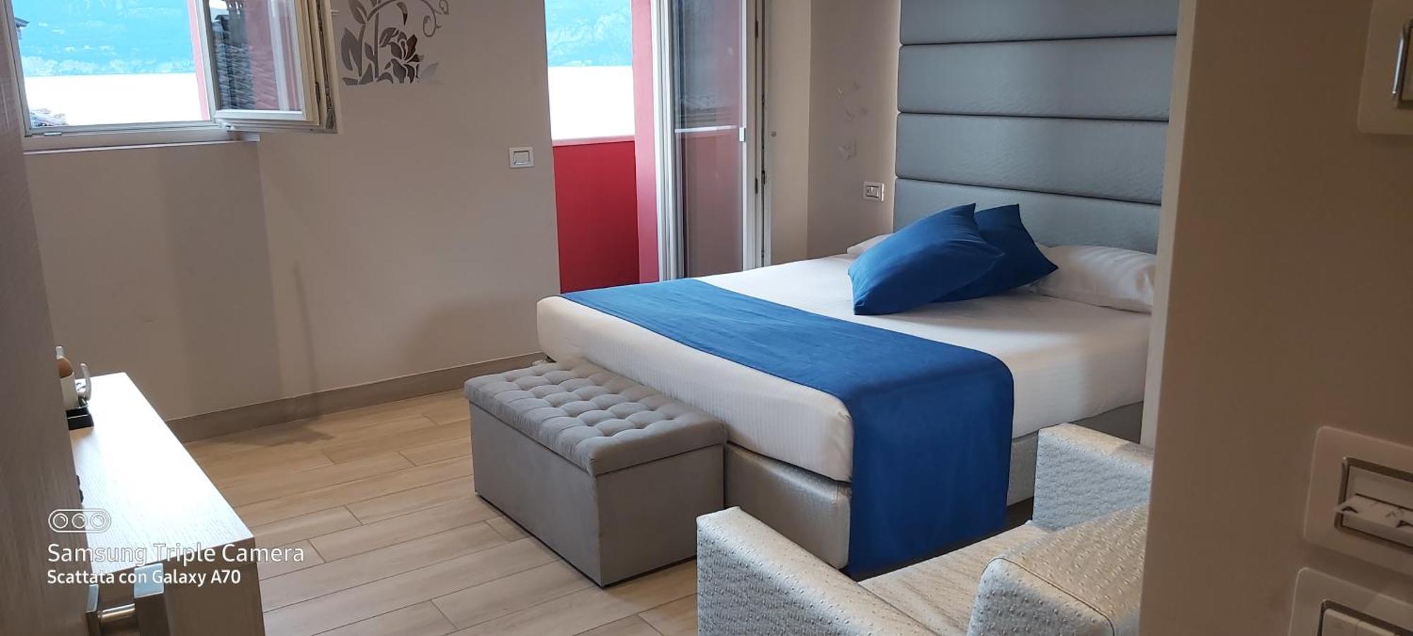 Hotel Danieli La Castellana lago di Garda Brenzone sul Garda Esterno foto