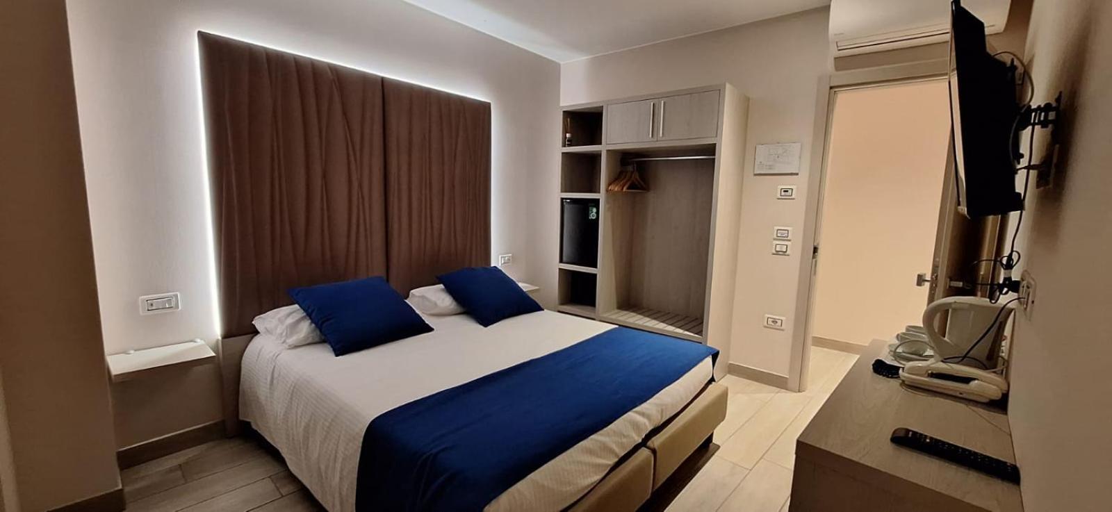 Hotel Danieli La Castellana lago di Garda Brenzone sul Garda Esterno foto