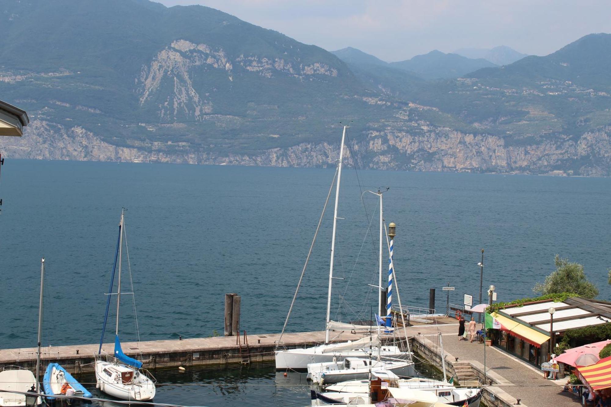 Hotel Danieli La Castellana lago di Garda Brenzone sul Garda Esterno foto
